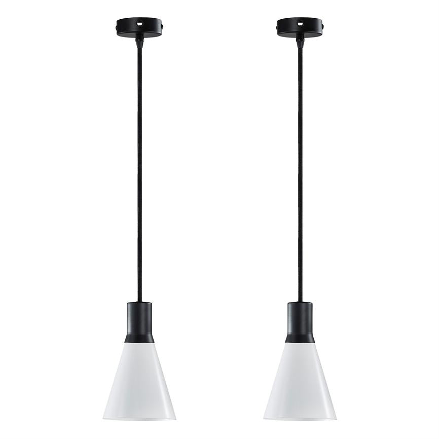 To hvide koniske pendler med sorte fatninger hænger parallelt i sorte kabler over en ensartet hvid baggrund, præsenteret side om side i minimalistisk stil.